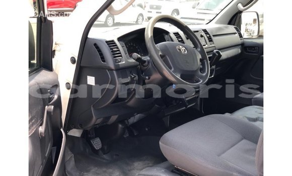Buy Import Toyota DA White Truck in Import - Dubai in Agalega Islands Buy Import Toyota DA White Truck in Import - Dubai in Agalega Islands