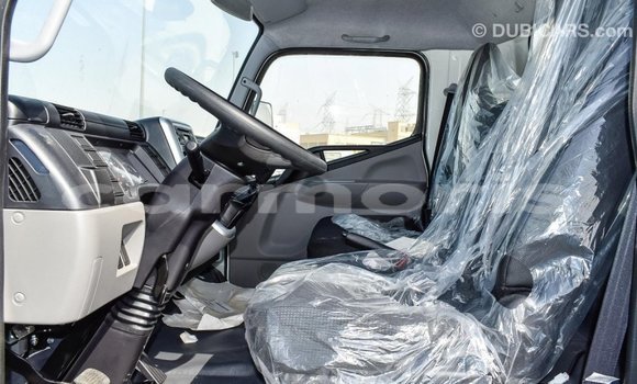 Buy Import Mitsubishi Carisma White Car in Import - Dubai in Agalega Islands Buy Import Mitsubishi Carisma White Car in Import - Dubai in Agalega Islands