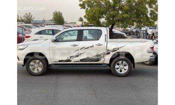 Buy Import Toyota Hilux White Car in Import - Dubai in Agalega Islands Buy Import Toyota Hilux White Car in Import - Dubai in Agalega Islands