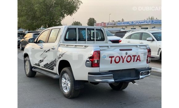 Buy Import Toyota Hilux White Car in Import - Dubai in Agalega Islands Buy Import Toyota Hilux White Car in Import - Dubai in Agalega Islands
