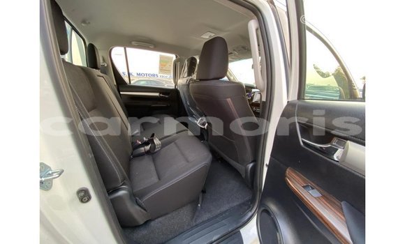 Buy Import Toyota Hilux White Car in Import - Dubai in Agalega Islands Buy Import Toyota Hilux White Car in Import - Dubai in Agalega Islands
