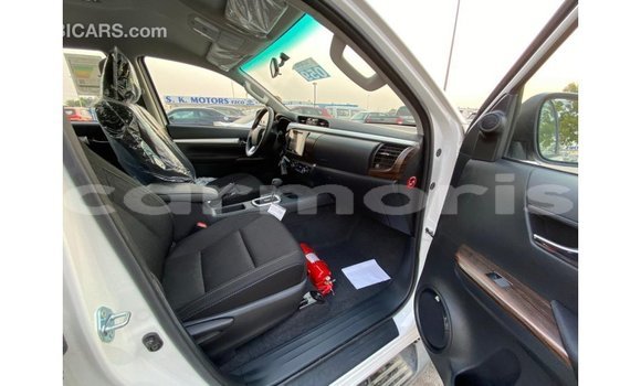 Buy Import Toyota Hilux White Car in Import - Dubai in Agalega Islands Buy Import Toyota Hilux White Car in Import - Dubai in Agalega Islands