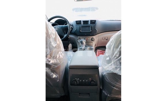 Buy Import Toyota Highlander Other Car in Import - Dubai in Agalega Islands Buy Import Toyota Highlander Other Car in Import - Dubai in Agalega Islands