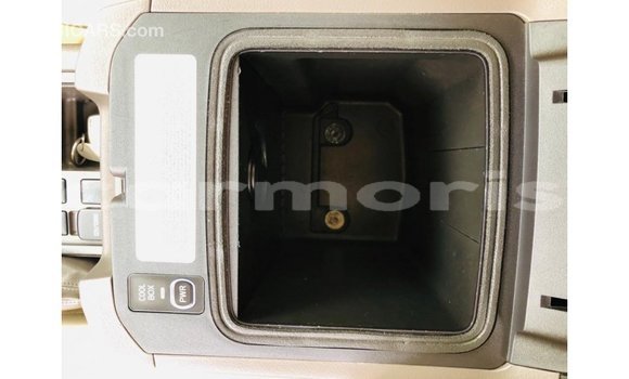 Buy Import Toyota Prado White Car in Import - Dubai in Agalega Islands Buy Import Toyota Prado White Car in Import - Dubai in Agalega Islands