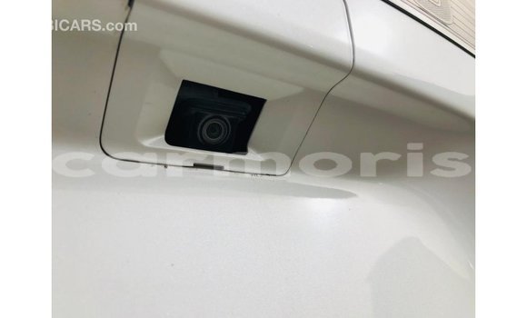 Buy Import Toyota Prado White Car in Import - Dubai in Agalega Islands Buy Import Toyota Prado White Car in Import - Dubai in Agalega Islands