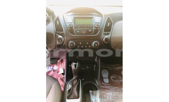 Buy Import Hyundai Tucson Blue Car in Import - Dubai in Agalega Islands Buy Import Hyundai Tucson Blue Car in Import - Dubai in Agalega Islands