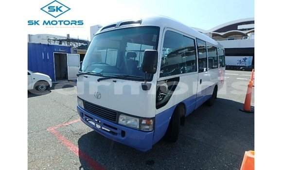 Buy Import Toyota Coaster White Car in Import - Dubai in Agalega Islands Buy Import Toyota Coaster White Car in Import - Dubai in Agalega Islands