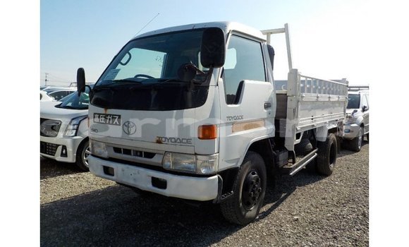 Buy Import Toyota Dyna White Truck in Import - Dubai in Agalega Islands Buy Import Toyota Dyna White Truck in Import - Dubai in Agalega Islands