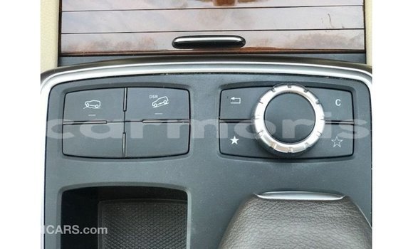 Buy Import Mercedes-Benz 190 White Car in Import - Dubai in Agalega Islands Buy Import Mercedes-Benz 190 White Car in Import - Dubai in Agalega Islands