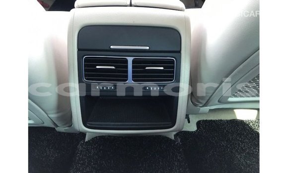 Acheter Import Voiture Volkswagen Touareg Marron à Import - Dubai, Îles Agalega Acheter Import Voiture Volkswagen Touareg Marron à Import - Dubai, Îles Agalega