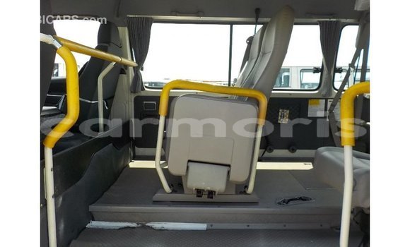 Buy Import Toyota Hiace White Car in Import - Dubai in Agalega Islands Buy Import Toyota Hiace White Car in Import - Dubai in Agalega Islands