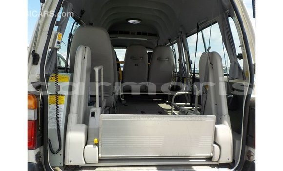 Buy Import Toyota Hiace White Car in Import - Dubai in Agalega Islands Buy Import Toyota Hiace White Car in Import - Dubai in Agalega Islands