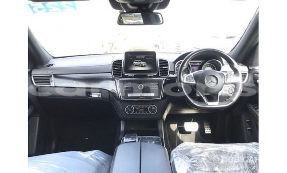 Acheter Import Voiture Mercedes-Benz 190 Blanc à Import - Dubai, Îles Agalega Acheter Import Voiture Mercedes-Benz 190 Blanc à Import - Dubai, Îles Agalega