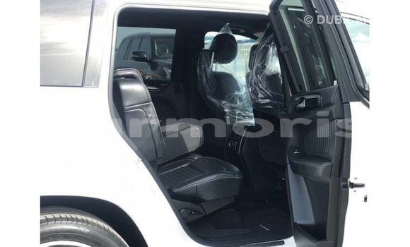 Acheter Import Voiture Mercedes-Benz 190 Blanc à Import - Dubai, Îles Agalega Acheter Import Voiture Mercedes-Benz 190 Blanc à Import - Dubai, Îles Agalega