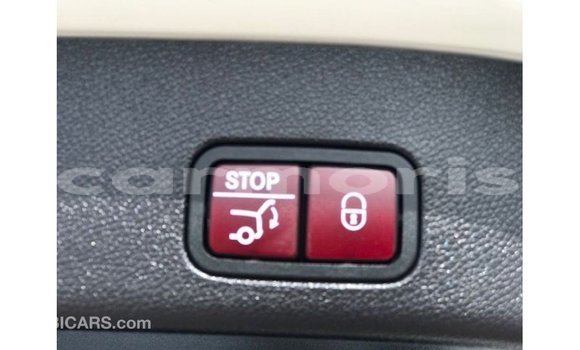 Acheter Import Voiture Mercedes-Benz 190 Blanc à Import - Dubai, Îles Agalega Acheter Import Voiture Mercedes-Benz 190 Blanc à Import - Dubai, Îles Agalega