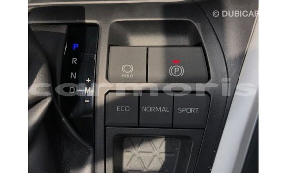 Acheter Import Utilitaire Toyota HiAce Blanc à Import - Dubai, Îles Agalega Acheter Import Utilitaire Toyota HiAce Blanc à Import - Dubai, Îles Agalega