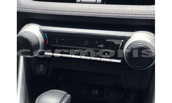 Acheter Import Utilitaire Toyota HiAce Blanc à Import - Dubai, Îles Agalega Acheter Import Utilitaire Toyota HiAce Blanc à Import - Dubai, Îles Agalega