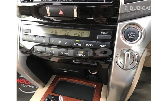 Acheter Import Voiture Toyota Land Cruiser Rouge à Import - Dubai, Îles Agalega Acheter Import Voiture Toyota Land Cruiser Rouge à Import - Dubai, Îles Agalega