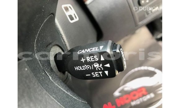 Acheter Import Voiture Toyota Land Cruiser Blanc à Import - Dubai, Îles Agalega Acheter Import Voiture Toyota Land Cruiser Blanc à Import - Dubai, Îles Agalega