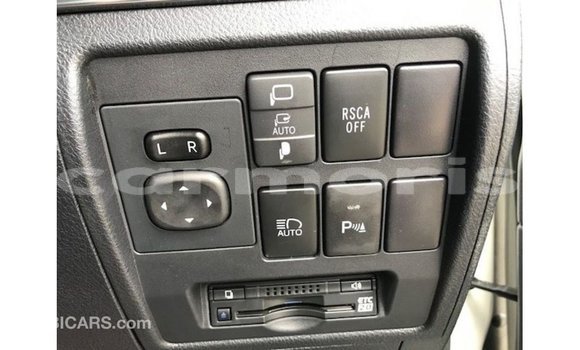 Acheter Import Voiture Toyota Land Cruiser Blanc à Import - Dubai, Îles Agalega Acheter Import Voiture Toyota Land Cruiser Blanc à Import - Dubai, Îles Agalega