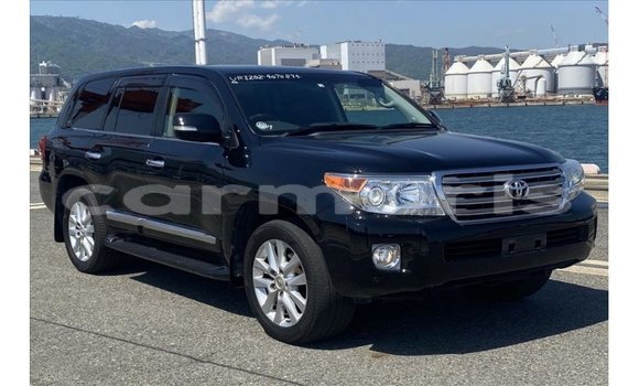 Acheter Import Voiture Toyota Land Cruiser Noir à Import - Dubai, Îles Agalega Acheter Import Voiture Toyota Land Cruiser Noir à Import - Dubai, Îles Agalega