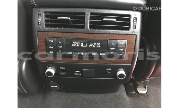 Acheter Import Voiture Toyota Land Cruiser Blanc à Import - Dubai, Îles Agalega Acheter Import Voiture Toyota Land Cruiser Blanc à Import - Dubai, Îles Agalega