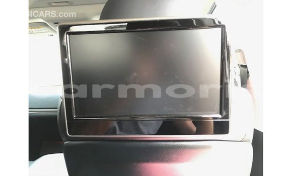 Acheter Import Voiture Toyota Land Cruiser Blanc à Import - Dubai, Îles Agalega Acheter Import Voiture Toyota Land Cruiser Blanc à Import - Dubai, Îles Agalega