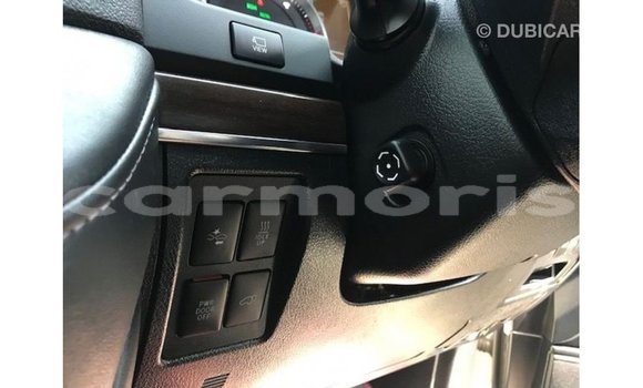 Acheter Import Voiture Toyota Land Cruiser Blanc à Import - Dubai, Îles Agalega Acheter Import Voiture Toyota Land Cruiser Blanc à Import - Dubai, Îles Agalega