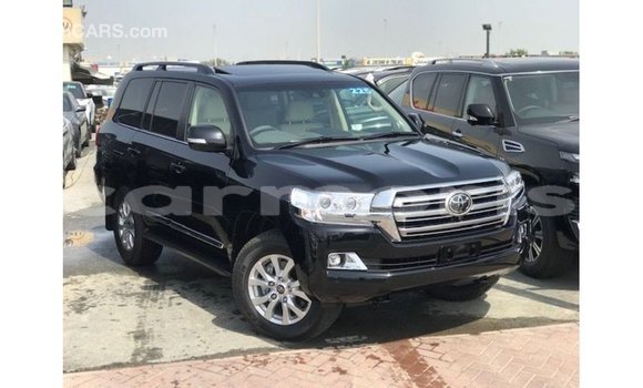 Acheter Import Voiture Toyota Land Cruiser Noir à Import - Dubai, Îles Agalega Acheter Import Voiture Toyota Land Cruiser Noir à Import - Dubai, Îles Agalega