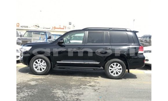 Acheter Import Voiture Toyota Land Cruiser Noir à Import - Dubai, Îles Agalega Acheter Import Voiture Toyota Land Cruiser Noir à Import - Dubai, Îles Agalega