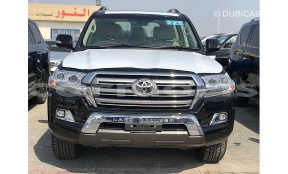 Acheter Import Voiture Toyota Land Cruiser Noir à Import - Dubai, Îles Agalega Acheter Import Voiture Toyota Land Cruiser Noir à Import - Dubai, Îles Agalega