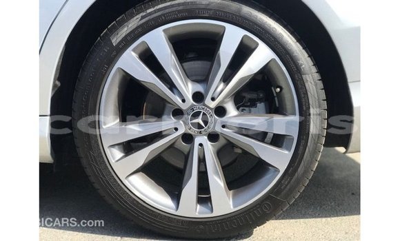 Acheter Import Voiture Mercedes-Benz 200 Autre à Import - Dubai, Îles Agalega Acheter Import Voiture Mercedes-Benz 200 Autre à Import - Dubai, Îles Agalega