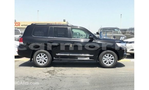Acheter Import Voiture Toyota Land Cruiser Noir à Import - Dubai, Îles Agalega Acheter Import Voiture Toyota Land Cruiser Noir à Import - Dubai, Îles Agalega
