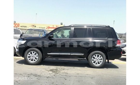 Acheter Import Voiture Toyota Land Cruiser Noir à Import - Dubai, Îles Agalega Acheter Import Voiture Toyota Land Cruiser Noir à Import - Dubai, Îles Agalega