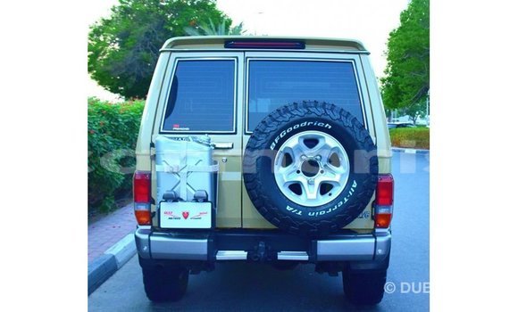Buy Import Toyota Land Cruiser Beige Car in Import - Dubai in Agalega Islands Buy Import Toyota Land Cruiser Beige Car in Import - Dubai in Agalega Islands