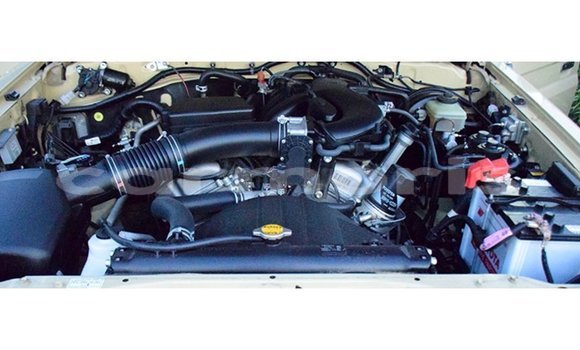 Buy Import Toyota Land Cruiser Beige Car in Import - Dubai in Agalega Islands Buy Import Toyota Land Cruiser Beige Car in Import - Dubai in Agalega Islands