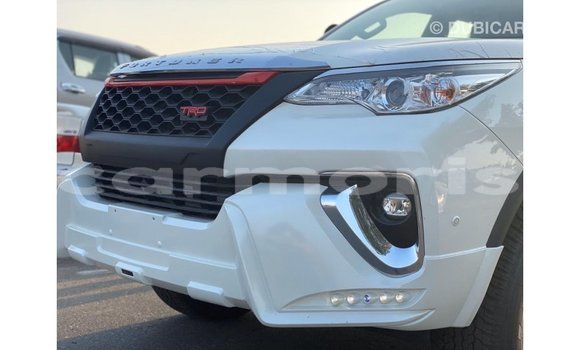 Buy Import Toyota Fortuner White Car in Import - Dubai in Agalega Islands Buy Import Toyota Fortuner White Car in Import - Dubai in Agalega Islands