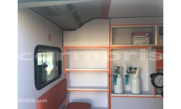 Buy Import Toyota Hiace White Car in Import - Dubai in Agalega Islands Buy Import Toyota Hiace White Car in Import - Dubai in Agalega Islands