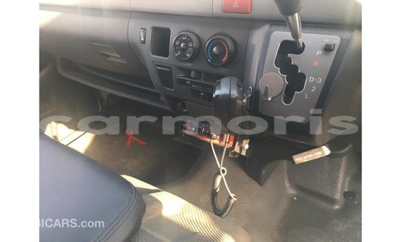 Buy Import Toyota Hiace White Car in Import - Dubai in Agalega Islands Buy Import Toyota Hiace White Car in Import - Dubai in Agalega Islands
