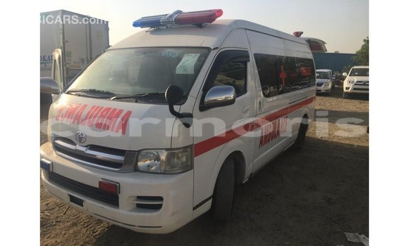 Buy Import Toyota Hiace White Car in Import - Dubai in Agalega Islands Buy Import Toyota Hiace White Car in Import - Dubai in Agalega Islands