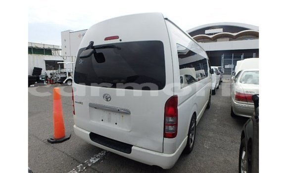 Buy Import Toyota Hiace White Car in Import - Dubai in Agalega Islands Buy Import Toyota Hiace White Car in Import - Dubai in Agalega Islands