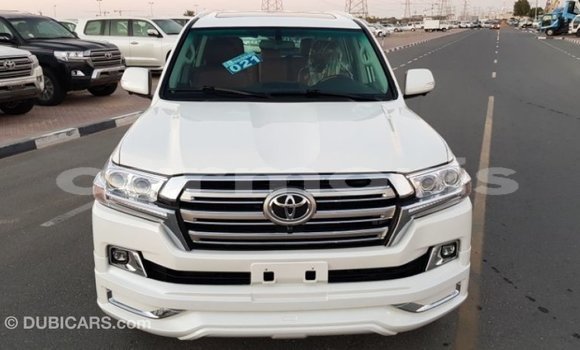 Buy Import Toyota Land Cruiser White Car in Import - Dubai in Agalega Islands Buy Import Toyota Land Cruiser White Car in Import - Dubai in Agalega Islands