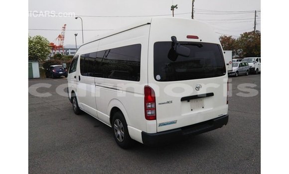 Buy Import Toyota Hiace White Car in Import - Dubai in Agalega Islands Buy Import Toyota Hiace White Car in Import - Dubai in Agalega Islands