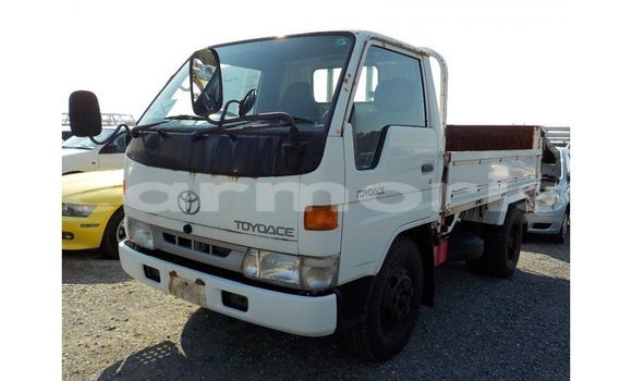 Buy Import Toyota Dyna White Truck in Import - Dubai in Agalega Islands Buy Import Toyota Dyna White Truck in Import - Dubai in Agalega Islands