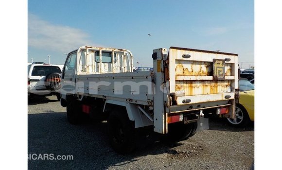 Buy Import Toyota Dyna White Truck in Import - Dubai in Agalega Islands Buy Import Toyota Dyna White Truck in Import - Dubai in Agalega Islands