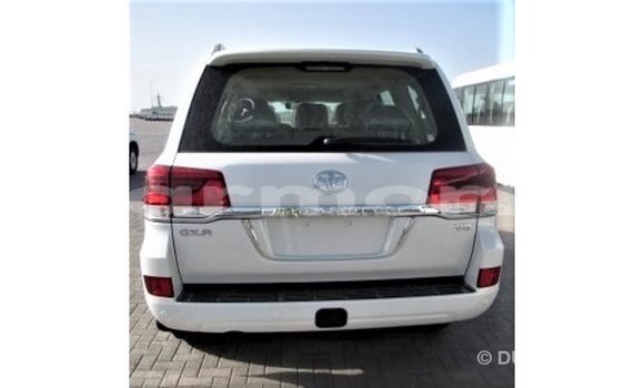 Buy Import Toyota Land Cruiser White Car in Import - Dubai in Agalega Islands Buy Import Toyota Land Cruiser White Car in Import - Dubai in Agalega Islands