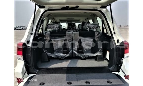 Buy Import Toyota Land Cruiser White Car in Import - Dubai in Agalega Islands Buy Import Toyota Land Cruiser White Car in Import - Dubai in Agalega Islands