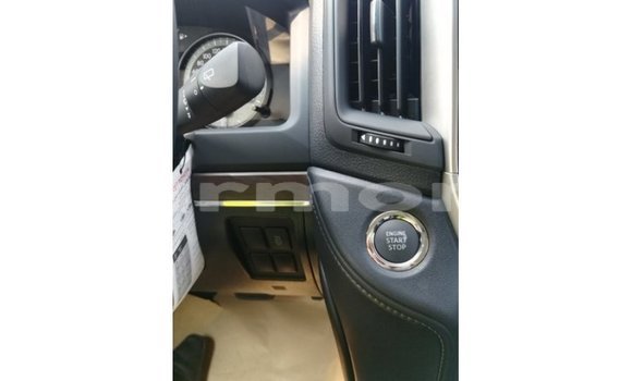 Buy Import Toyota Land Cruiser White Car in Import - Dubai in Agalega Islands Buy Import Toyota Land Cruiser White Car in Import - Dubai in Agalega Islands