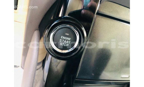 Buy Import Toyota Prado White Car in Import - Dubai in Agalega Islands Buy Import Toyota Prado White Car in Import - Dubai in Agalega Islands