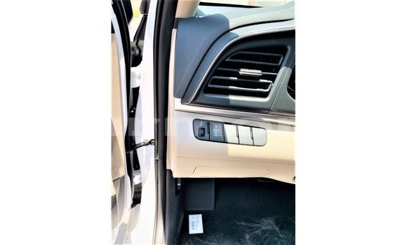Buy Import Hyundai Elantra White Car in Import - Dubai in Agalega Islands Buy Import Hyundai Elantra White Car in Import - Dubai in Agalega Islands